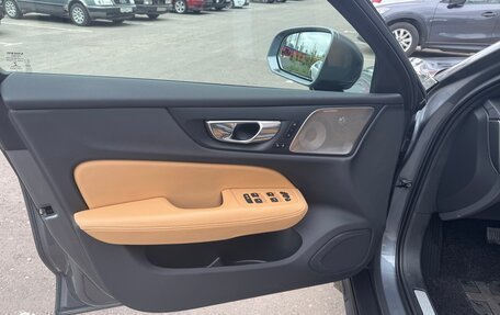 Volvo V60 II, 2020 год, 4 550 000 рублей, 8 фотография