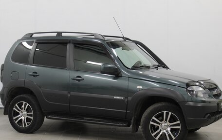 Chevrolet Niva I рестайлинг, 2018 год, 740 000 рублей, 3 фотография