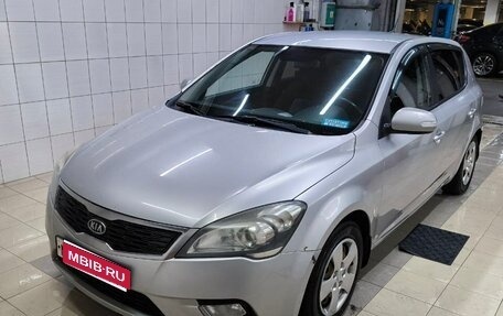 KIA cee'd I рестайлинг, 2011 год, 800 000 рублей, 1 фотография