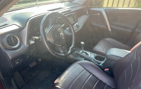 Toyota RAV4, 2016 год, 1 950 000 рублей, 6 фотография