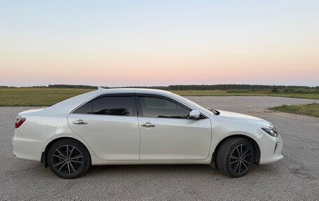 Toyota Camry, 2018 год, 2 680 000 рублей, 2 фотография
