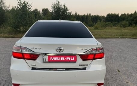 Toyota Camry, 2018 год, 2 680 000 рублей, 4 фотография