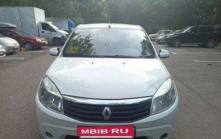 Renault Sandero I, 2011 год, 585 000 рублей, 2 фотография
