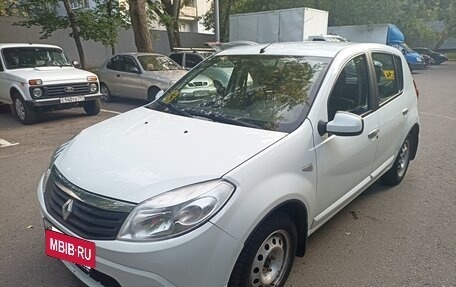 Renault Sandero I, 2011 год, 585 000 рублей, 3 фотография