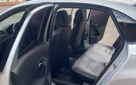 Volkswagen Polo VI (EU Market), 2011 год, 650 000 рублей, 4 фотография