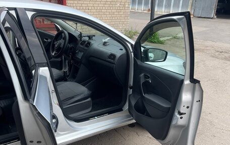 Volkswagen Polo VI (EU Market), 2011 год, 650 000 рублей, 8 фотография