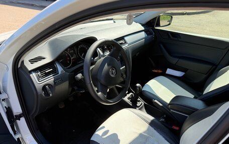 Skoda Rapid I, 2016 год, 1 000 000 рублей, 12 фотография