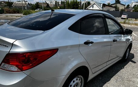 Hyundai Solaris II рестайлинг, 2013 год, 790 000 рублей, 2 фотография