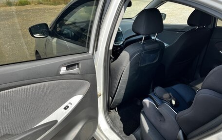 Hyundai Solaris II рестайлинг, 2013 год, 790 000 рублей, 16 фотография