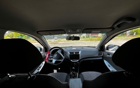 Hyundai Solaris II рестайлинг, 2013 год, 790 000 рублей, 15 фотография