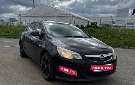Opel Astra J, 2010 год, 470 000 рублей, 3 фотография