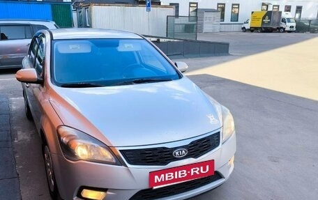 KIA cee'd I рестайлинг, 2011 год, 800 000 рублей, 5 фотография