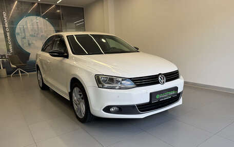 Volkswagen Jetta VI, 2013 год, 1 049 000 рублей, 3 фотография