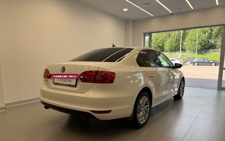 Volkswagen Jetta VI, 2013 год, 1 049 000 рублей, 4 фотография