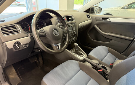 Volkswagen Jetta VI, 2013 год, 1 049 000 рублей, 14 фотография