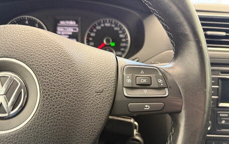 Volkswagen Jetta VI, 2013 год, 1 049 000 рублей, 23 фотография