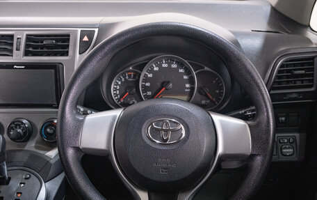 Toyota Ractis II, 2011 год, 899 000 рублей, 9 фотография