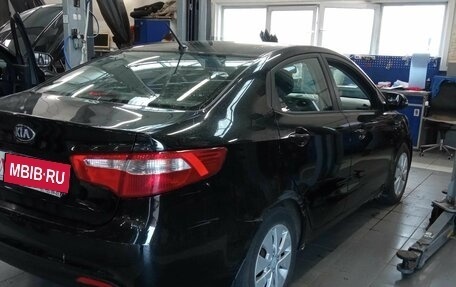 KIA Rio III рестайлинг, 2013 год, 804 000 рублей, 3 фотография
