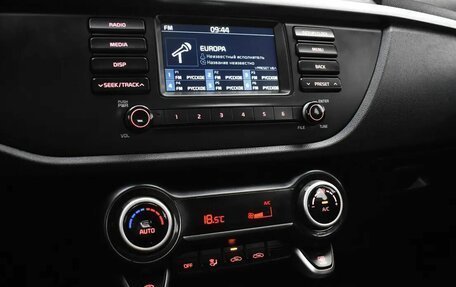 KIA Rio IV, 2018 год, 1 380 000 рублей, 7 фотография