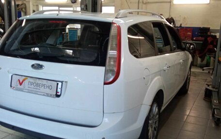 Ford Focus II рестайлинг, 2010 год, 630 000 рублей, 3 фотография