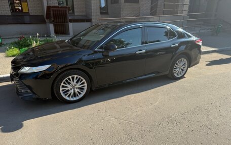 Toyota Camry, 2018 год, 2 450 000 рублей, 4 фотография