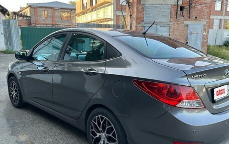 Hyundai Solaris II рестайлинг, 2011 год, 830 000 рублей, 4 фотография