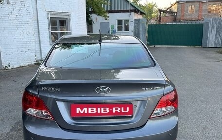 Hyundai Solaris II рестайлинг, 2011 год, 830 000 рублей, 5 фотография