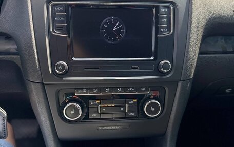 Volkswagen Golf VI, 2012 год, 1 100 000 рублей, 24 фотография