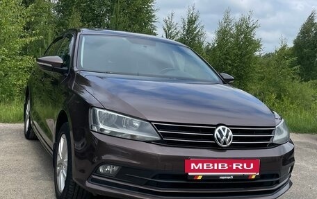 Volkswagen Jetta VI, 2016 год, 1 400 000 рублей, 2 фотография