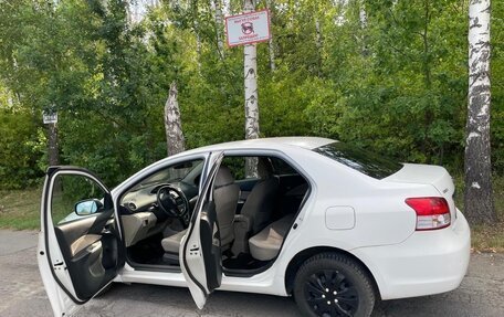 Toyota Yaris III рестайлинг, 2007 год, 750 000 рублей, 6 фотография