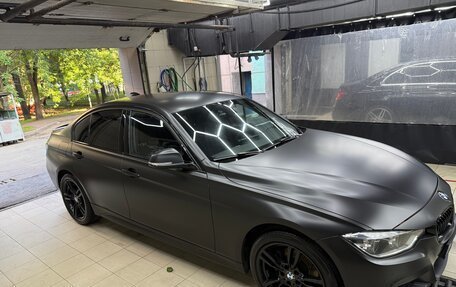 BMW 3 серия, 2018 год, 3 000 000 рублей, 4 фотография