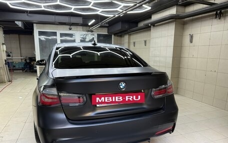 BMW 3 серия, 2018 год, 3 000 000 рублей, 2 фотография