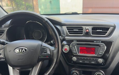 KIA Rio III рестайлинг, 2012 год, 899 000 рублей, 10 фотография