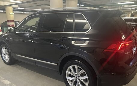 Volkswagen Tiguan II, 2020 год, 3 400 000 рублей, 2 фотография