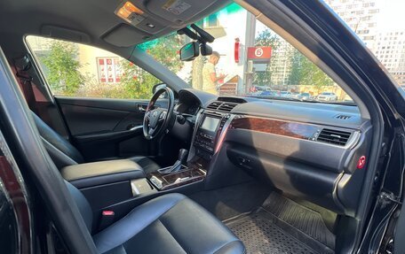 Toyota Camry, 2018 год, 1 750 000 рублей, 8 фотография
