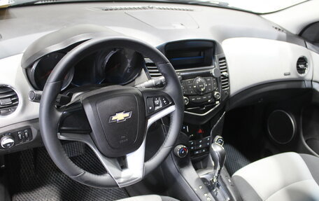 Chevrolet Cruze II, 2012 год, 645 000 рублей, 10 фотография