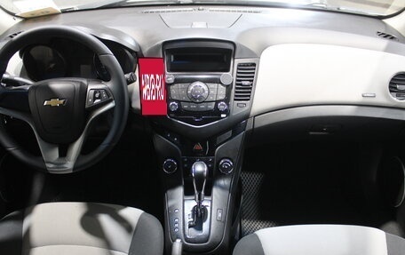 Chevrolet Cruze II, 2012 год, 645 000 рублей, 9 фотография