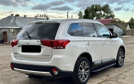 Mitsubishi Outlander III рестайлинг 3, 2016 год, 1 880 000 рублей, 7 фотография