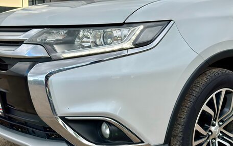 Mitsubishi Outlander III рестайлинг 3, 2016 год, 1 880 000 рублей, 13 фотография