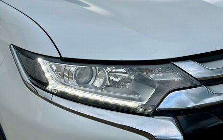 Mitsubishi Outlander III рестайлинг 3, 2016 год, 1 880 000 рублей, 31 фотография
