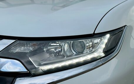 Mitsubishi Outlander III рестайлинг 3, 2016 год, 1 880 000 рублей, 30 фотография