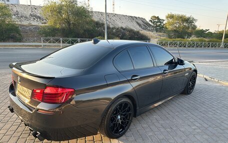 BMW 5 серия, 2015 год, 1 850 000 рублей, 4 фотография