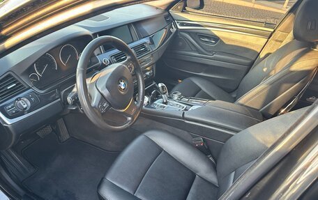 BMW 5 серия, 2015 год, 1 850 000 рублей, 8 фотография