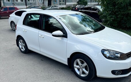 Volkswagen Golf VI, 2011 год, 1 100 000 рублей, 2 фотография