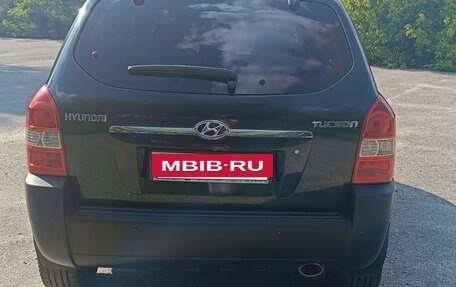 Hyundai Tucson III, 2008 год, 900 000 рублей, 4 фотография
