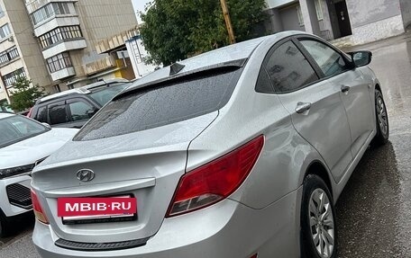 Hyundai Solaris II рестайлинг, 2015 год, 500 000 рублей, 3 фотография