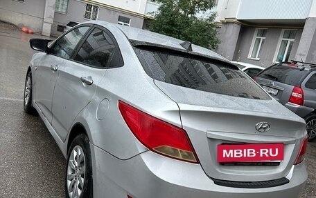 Hyundai Solaris II рестайлинг, 2015 год, 500 000 рублей, 4 фотография