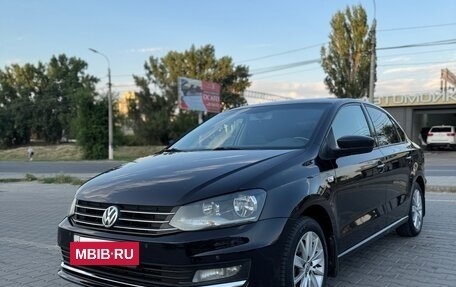 Volkswagen Polo VI (EU Market), 2017 год, 1 175 000 рублей, 2 фотография