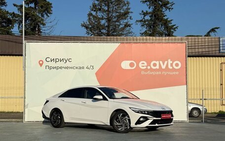 Hyundai Elantra, 2023 год, 2 300 000 рублей, 3 фотография
