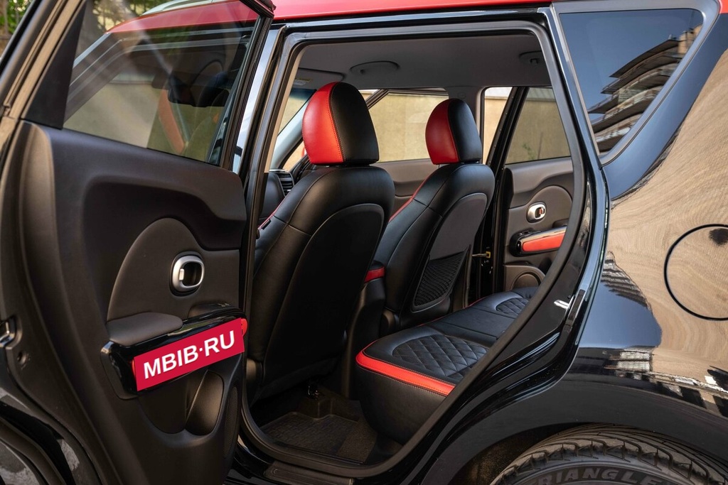 KIA Soul II рестайлинг, 2019 год, 440 000 рублей, 32 фотография